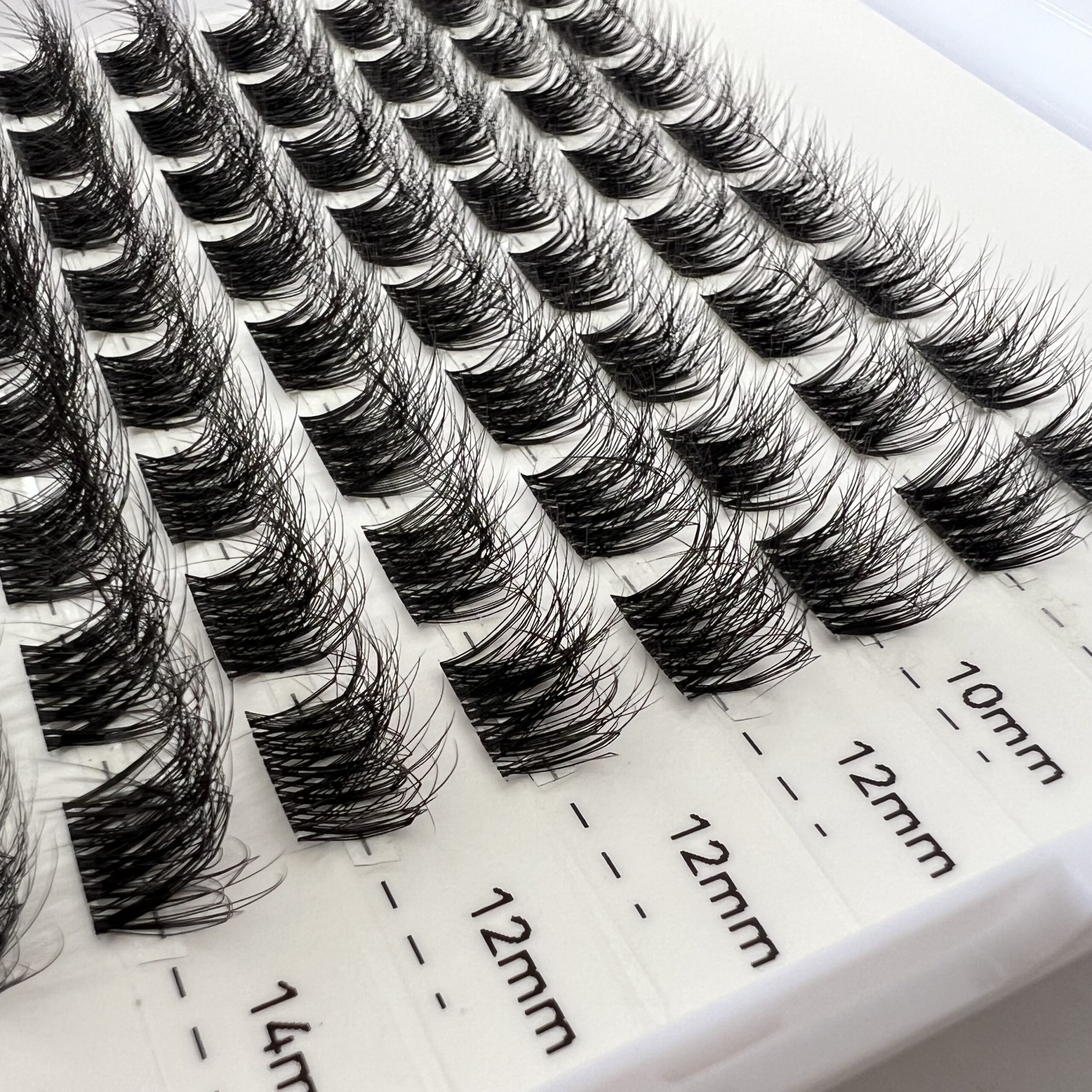 Wholesale Pre Cut Segmented Eyelash Extension DIY Lash Clusters - Image 4