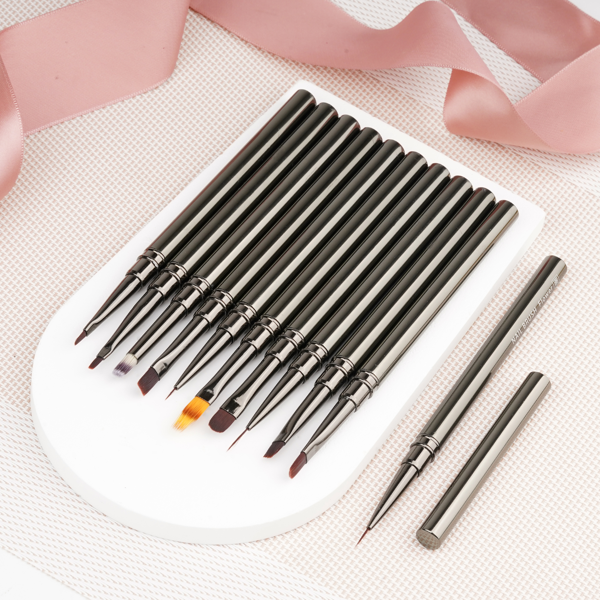 Customized Logo Nail Brush Set Nail Art Brush Manicure Salon Use - Image 3